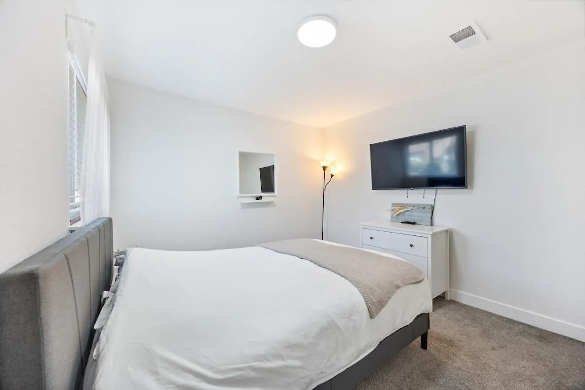 Casa de Férias Modern Downtown Escape Sleeps 10 Vila Sacramento